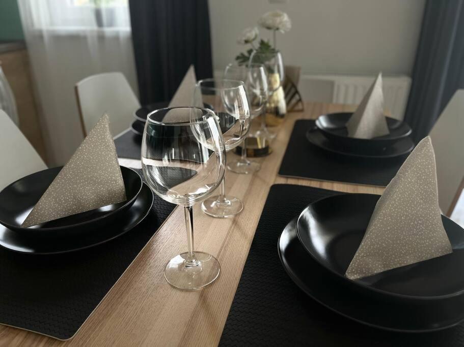 Diamond Apartments - 3 Bedroom, Luxurious Apartment In The Heart Of The City Budapest Esterno foto