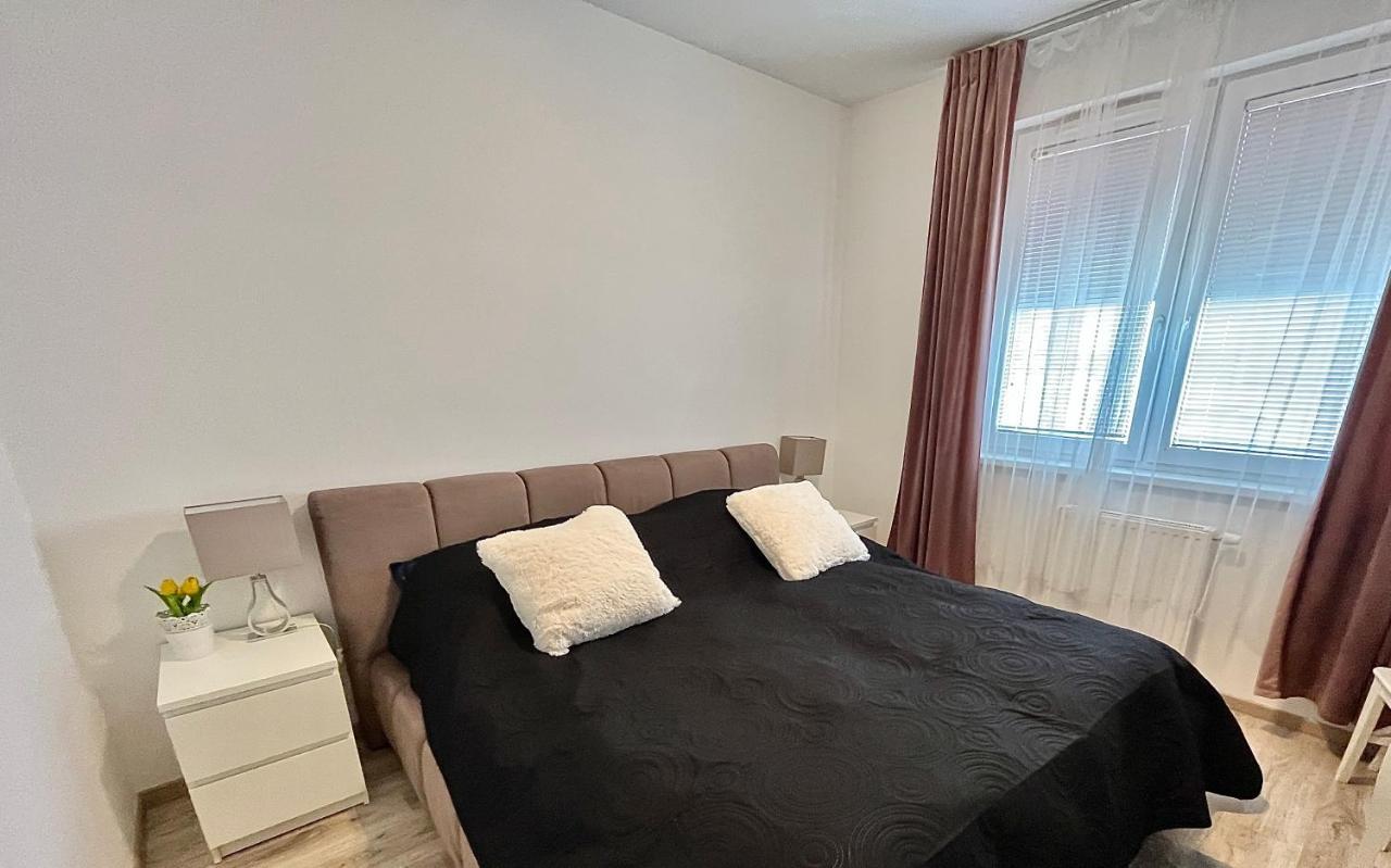 Diamond Apartments - 3 Bedroom, Luxurious Apartment In The Heart Of The City Budapest Esterno foto