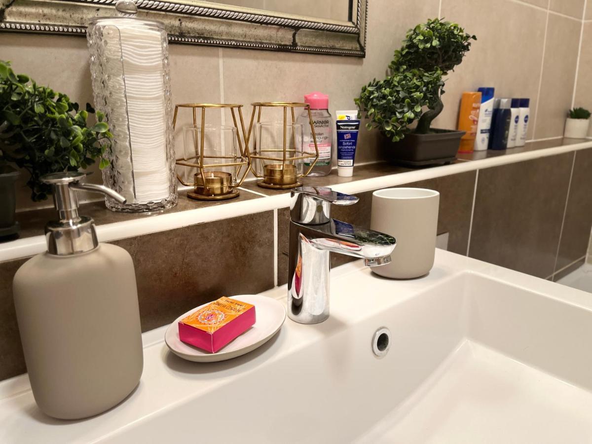 Diamond Apartments - 3 Bedroom, Luxurious Apartment In The Heart Of The City Budapest Esterno foto